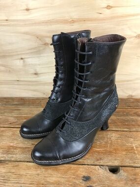 Neosens Steampunk Victorian Black Leather Boots Embossed Witchy EU 38 US 7.5/8